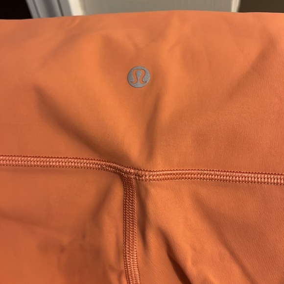 Lululemon workout pants - Picture 3 of 4